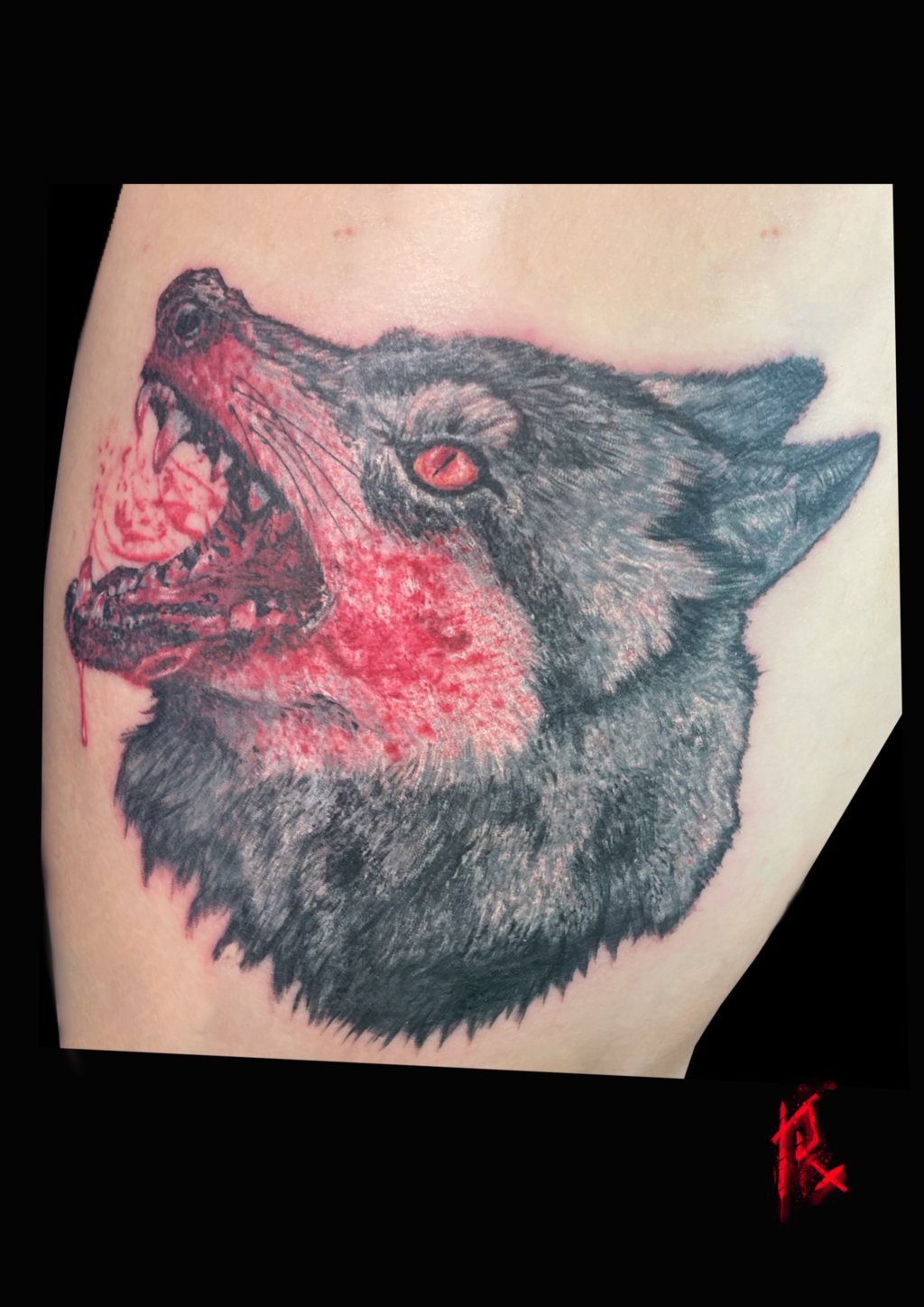 tattoo-tete-loup-sanglante